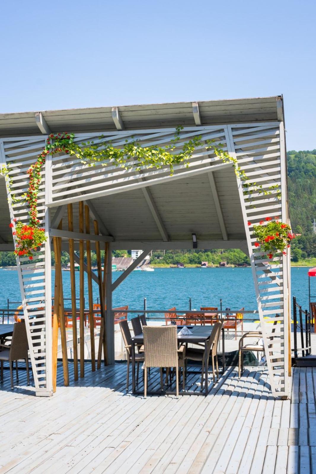 Hotel Pescarus Port Bicaz Exterior foto