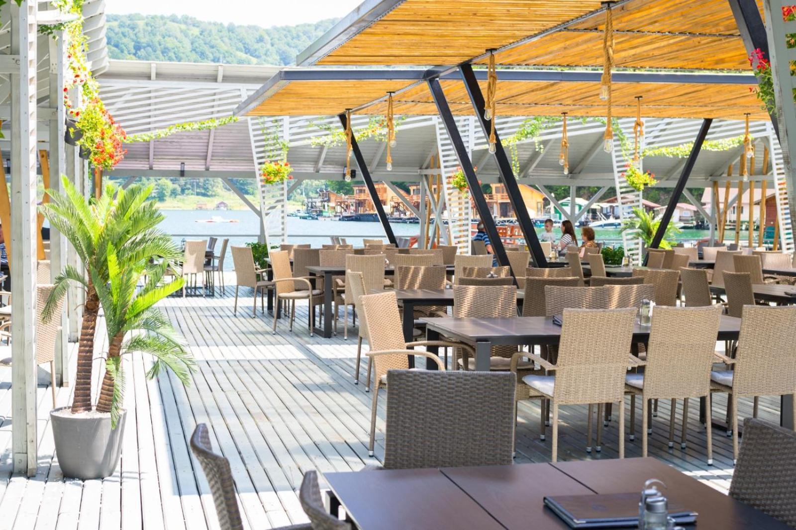 Hotel Pescarus Port Bicaz Exterior foto